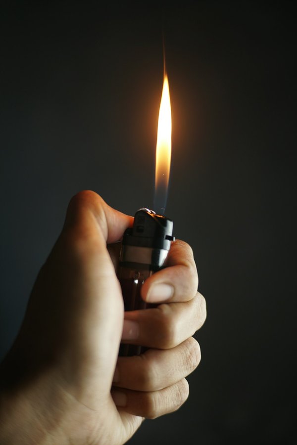 Briquet sanji : allumez vos cigarettes avec style